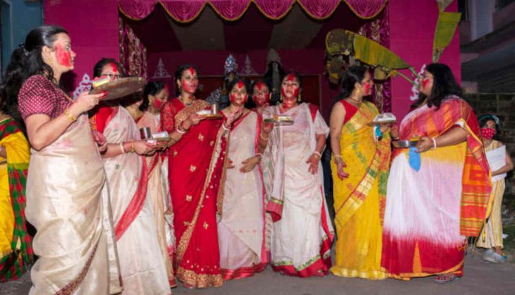 How to Style a Bengali Groom Dress