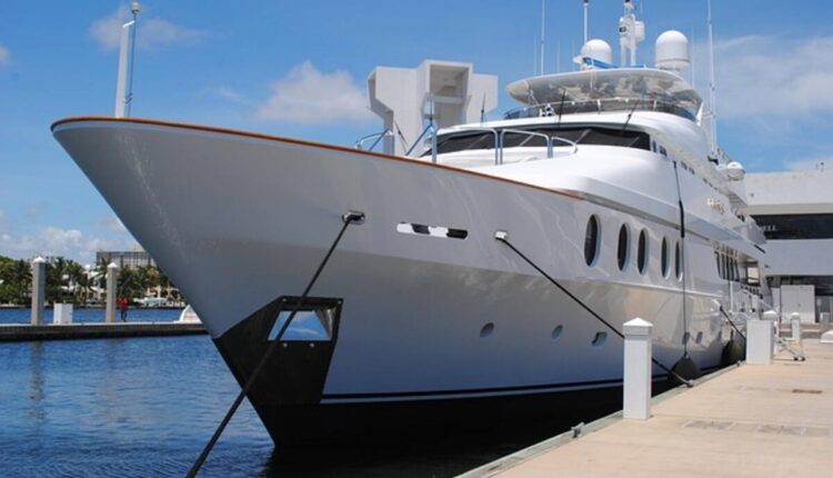 yacht charter